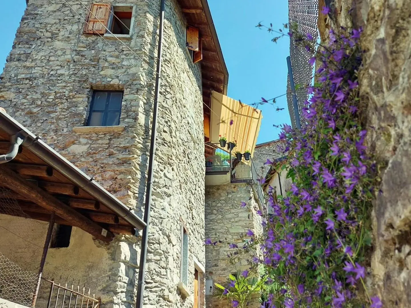 Rustico Lago Di Como B&B Barna